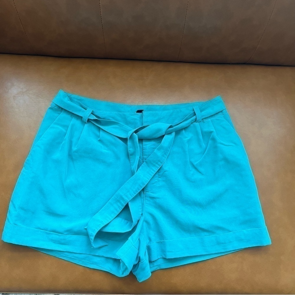 Divided By H&M Teal Emerald Green Blue Dressy Cuffed
Tie Belt Paper Bag Shorts M